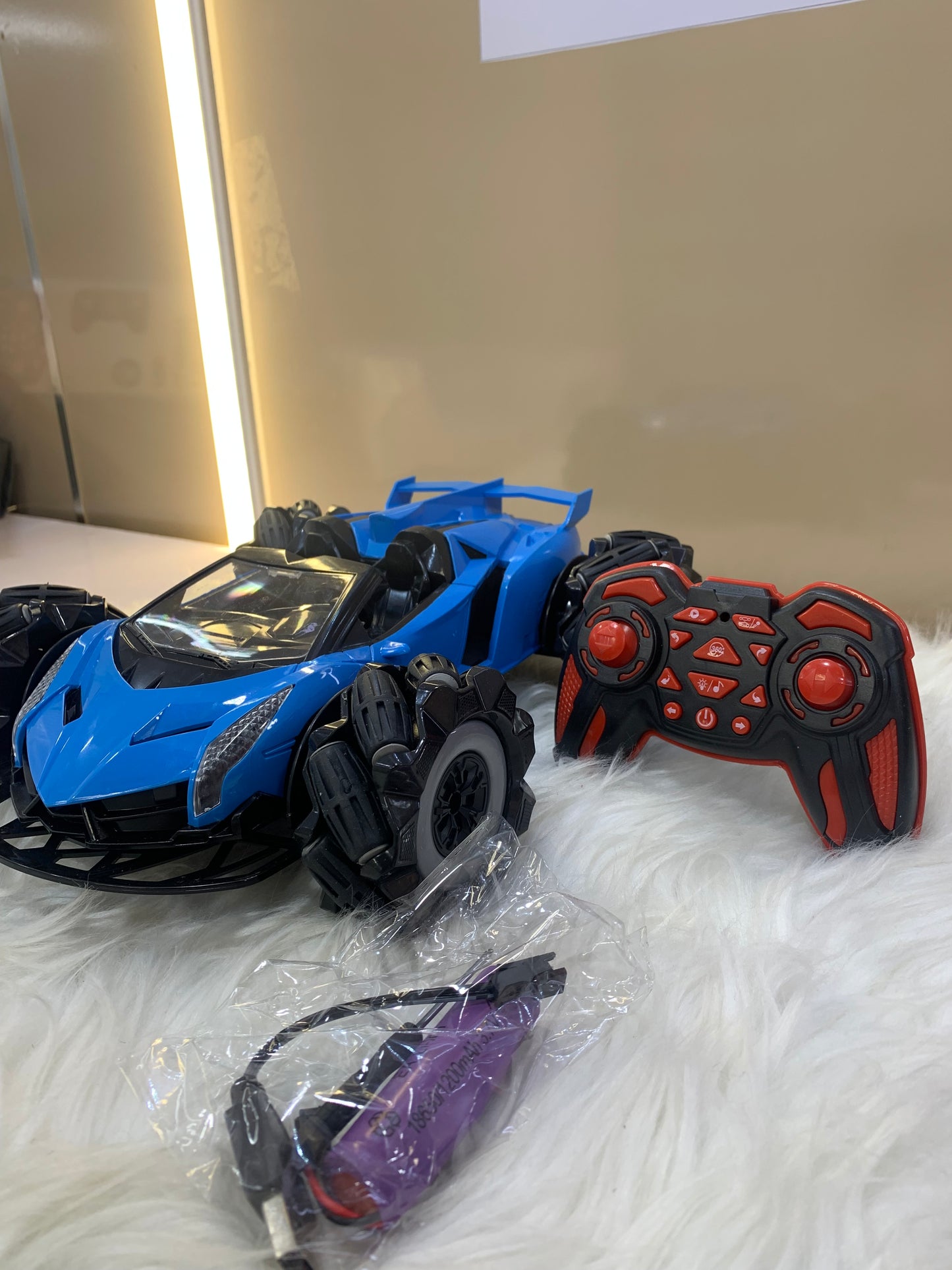 TWIST CLIMBING CAR 360 ROTATION WITH RC WITH REMOTE(TOY)