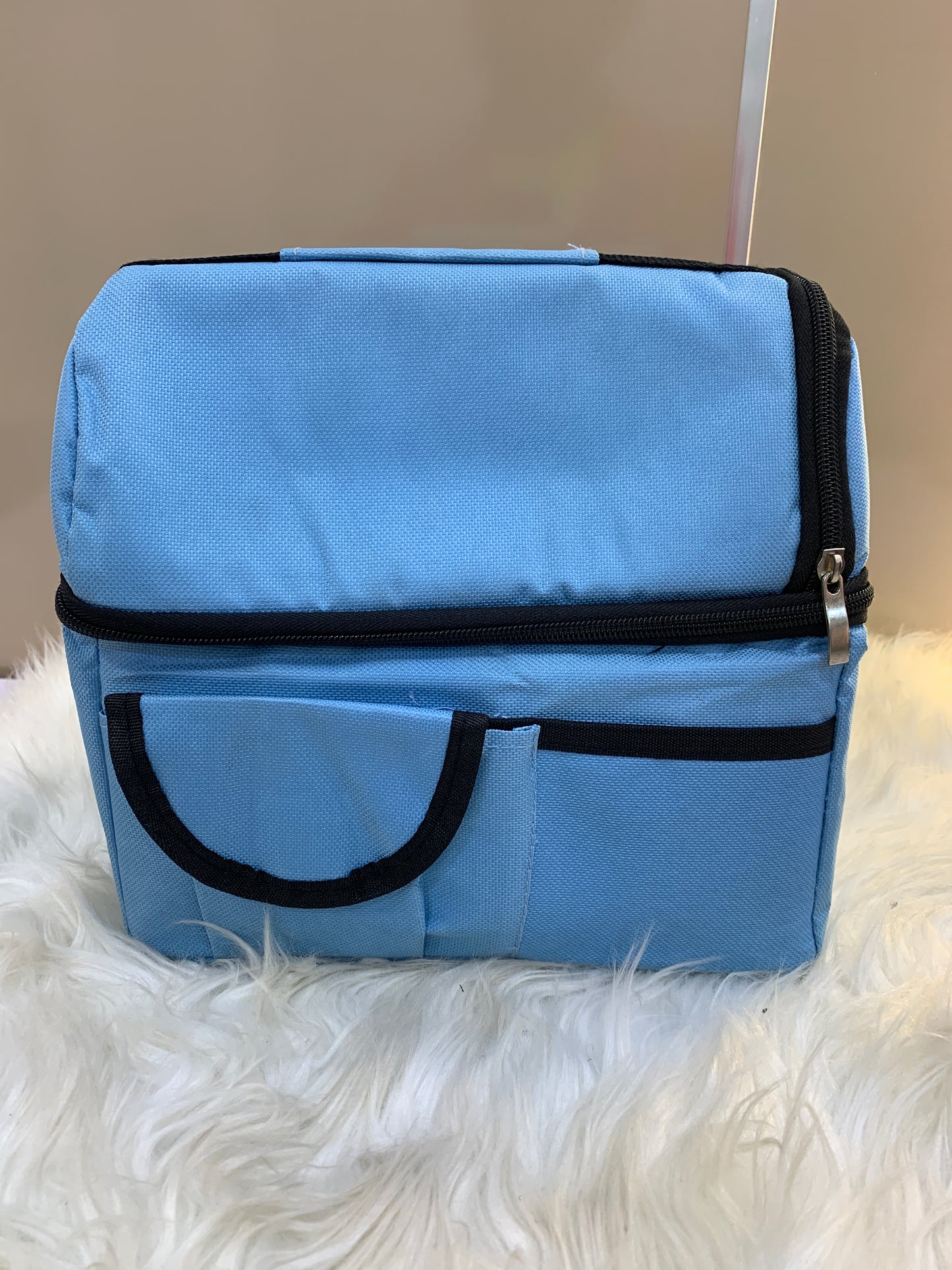 PLAIN INSULATED LUNCH BAG MEDIUM