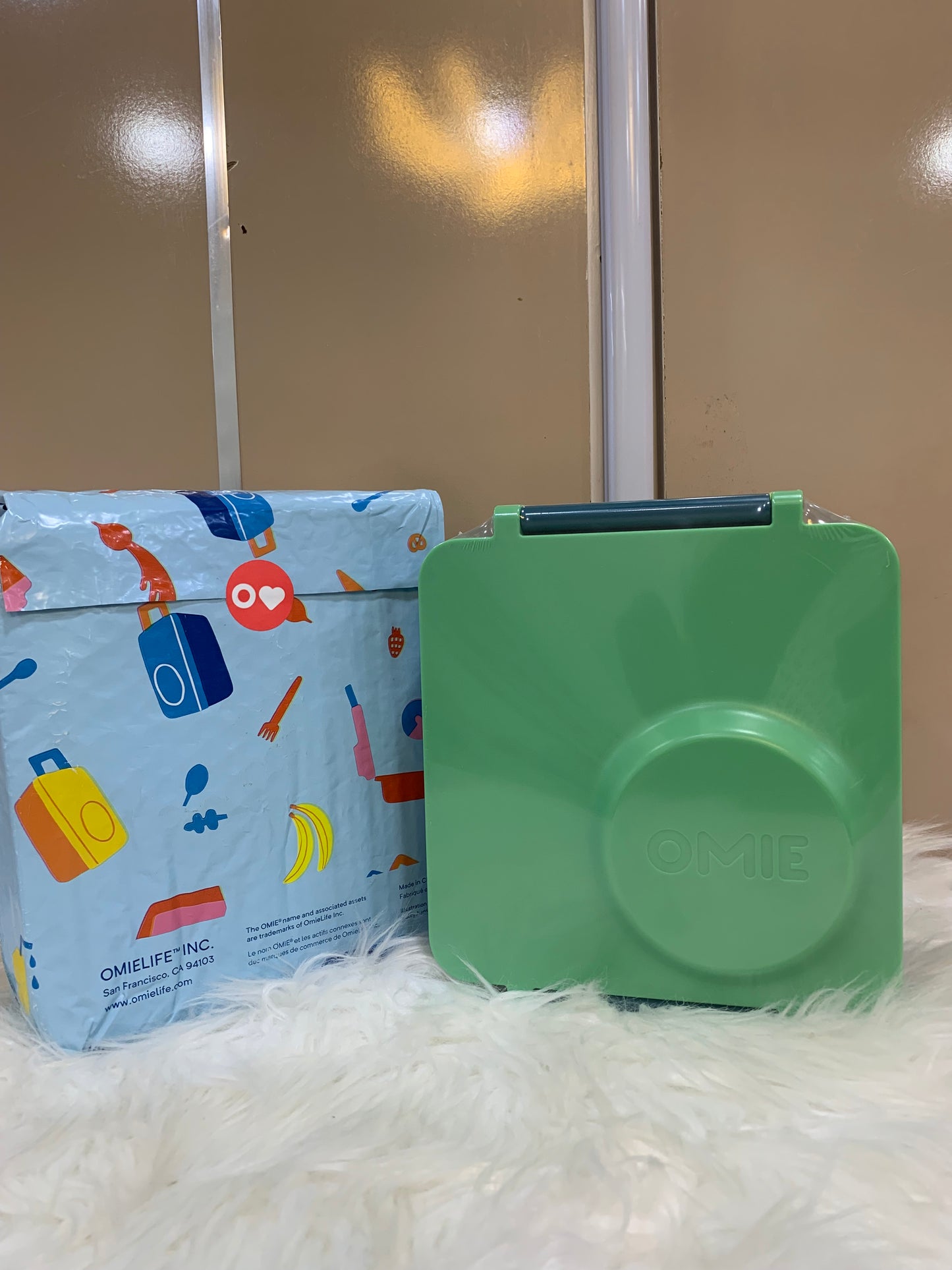 OMIEBOX FOOD CONTAINER & VACUUM INSULATED LUNCHBOX