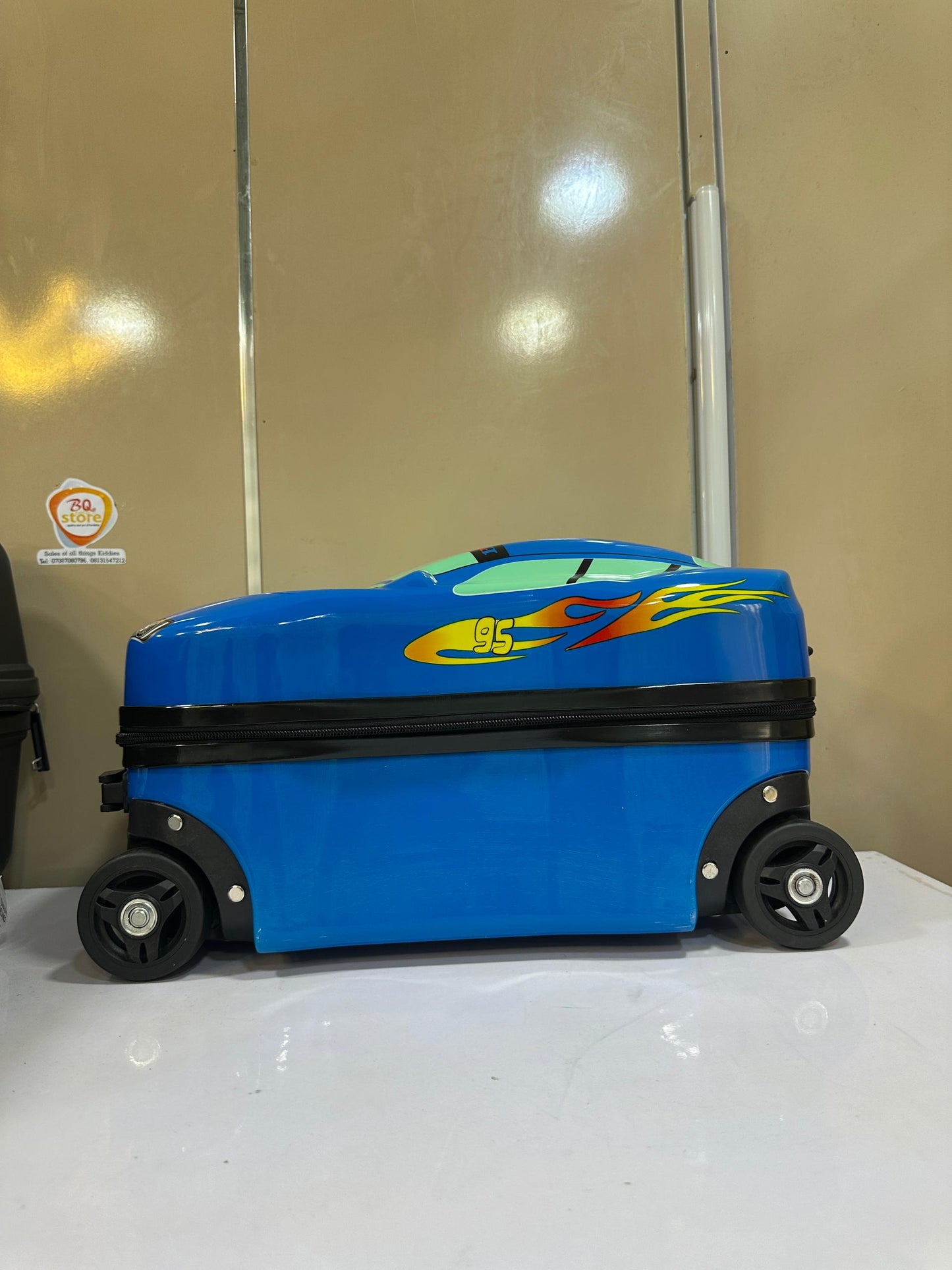 PC CAR SHAPE KID TROLLEY TRAVEL LUGGAGE BOX 18 INCHES