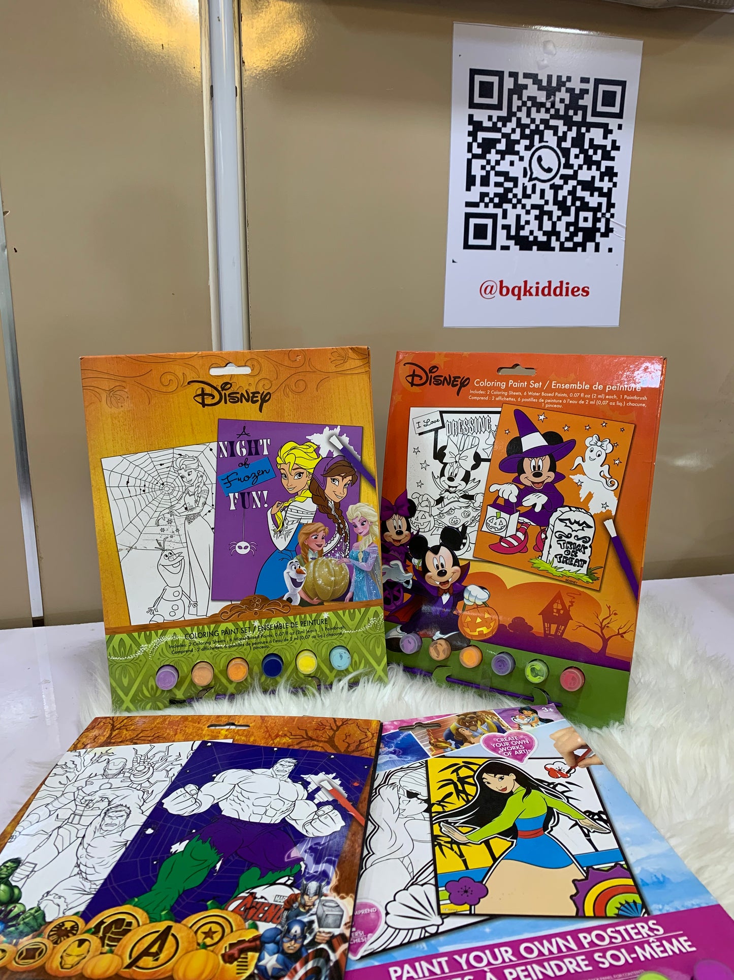 CHARACTER PAINTING SET