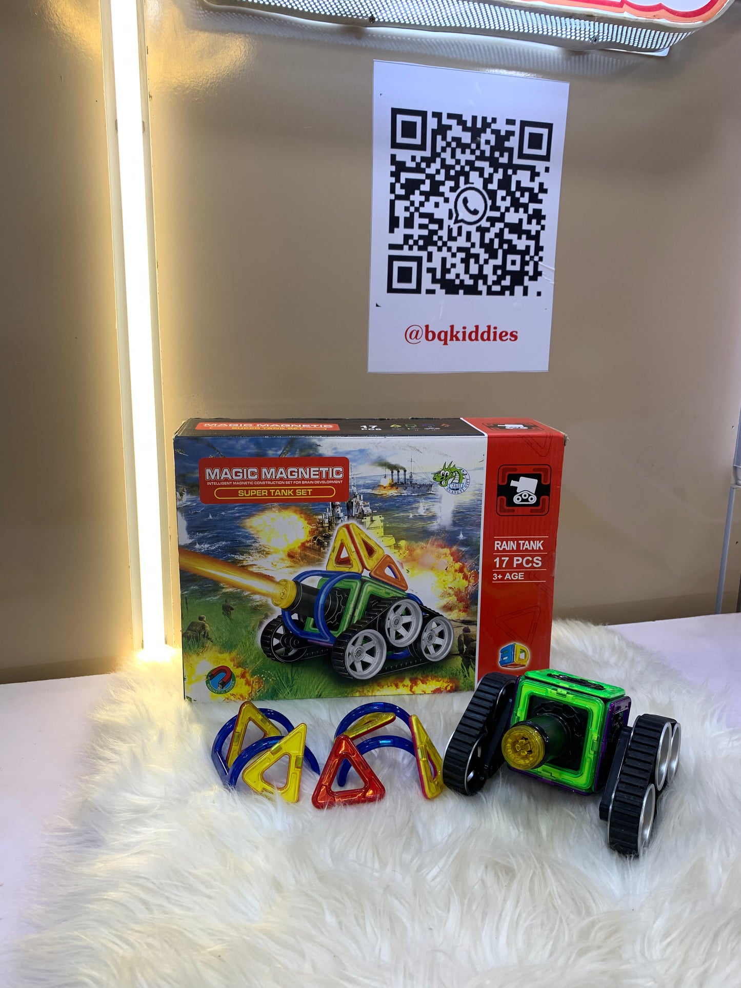 INTELLIGENT MAGIC MAGNETIC SUPER TANK SET(TOY)