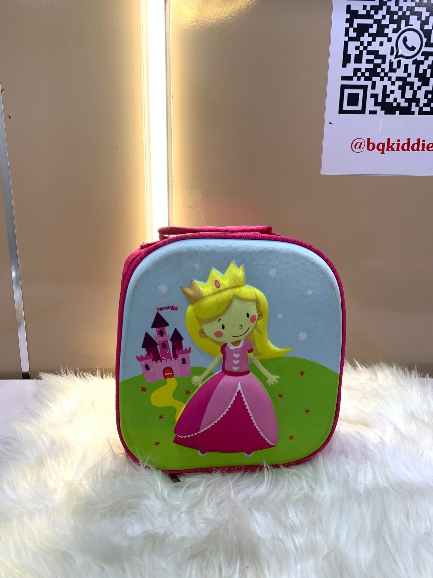 CHARACTER MINI LUNCH BAG