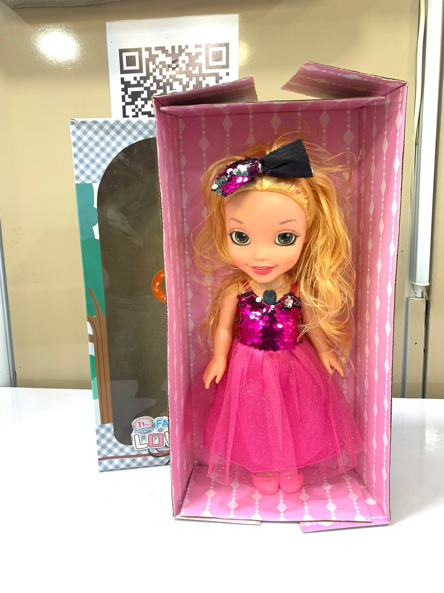 GIRL FASHION LOVELY DOLL FOR KIDS