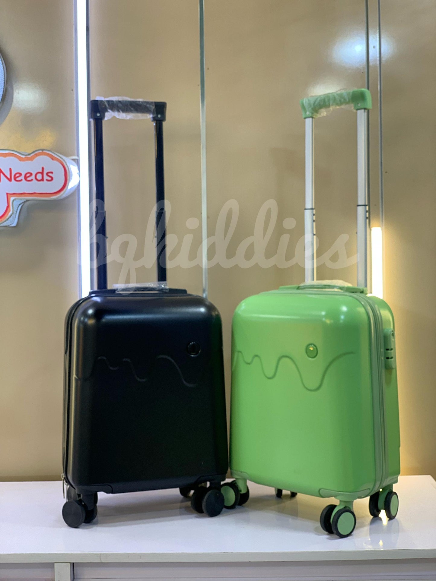 ICE CREAM LUGGAGE TRAVEL LUGGAGE BOX WITH CUP HOLDER 20"