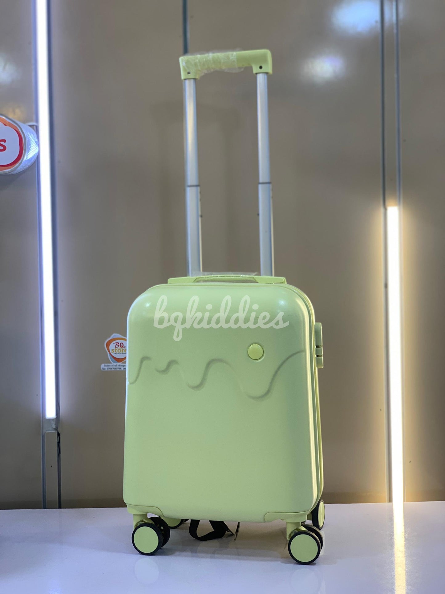 ICE CREAM LUGGAGE TRAVEL LUGGAGE BOX WITH CUP HOLDER 20"