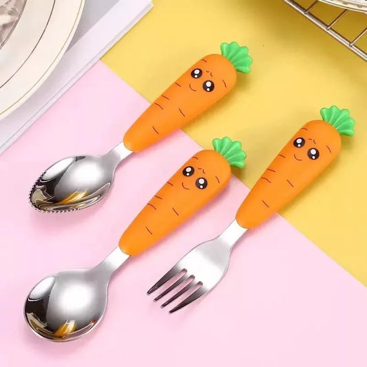 3 IN 1 CARROT DESIGN CUTLERY SET