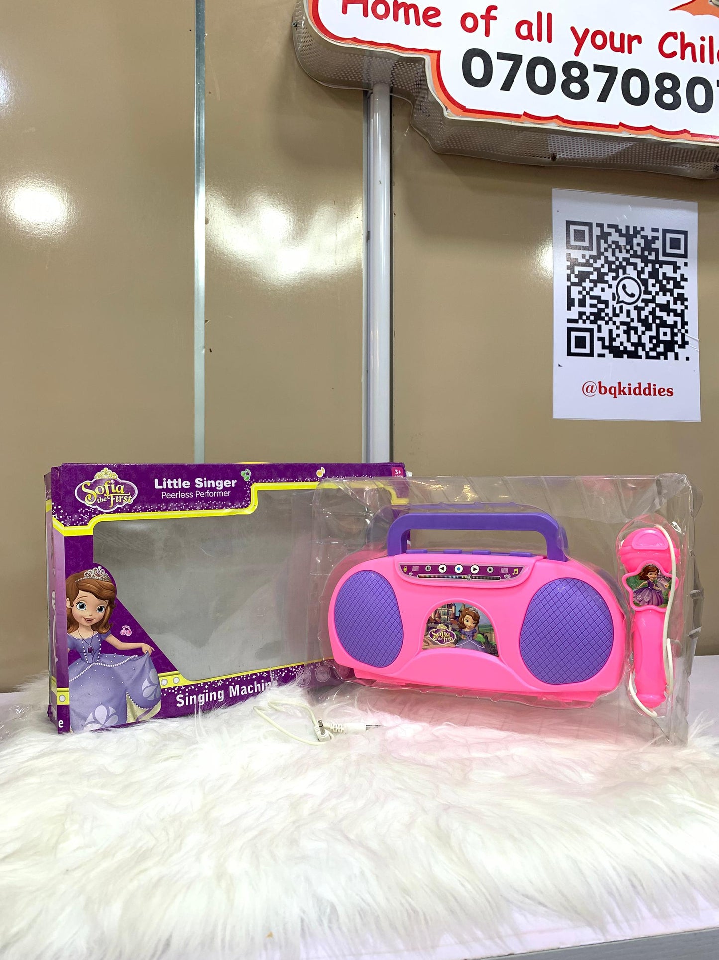 SOFIA THE FIRST LITTLE KARAOKE SINGING MACHINE