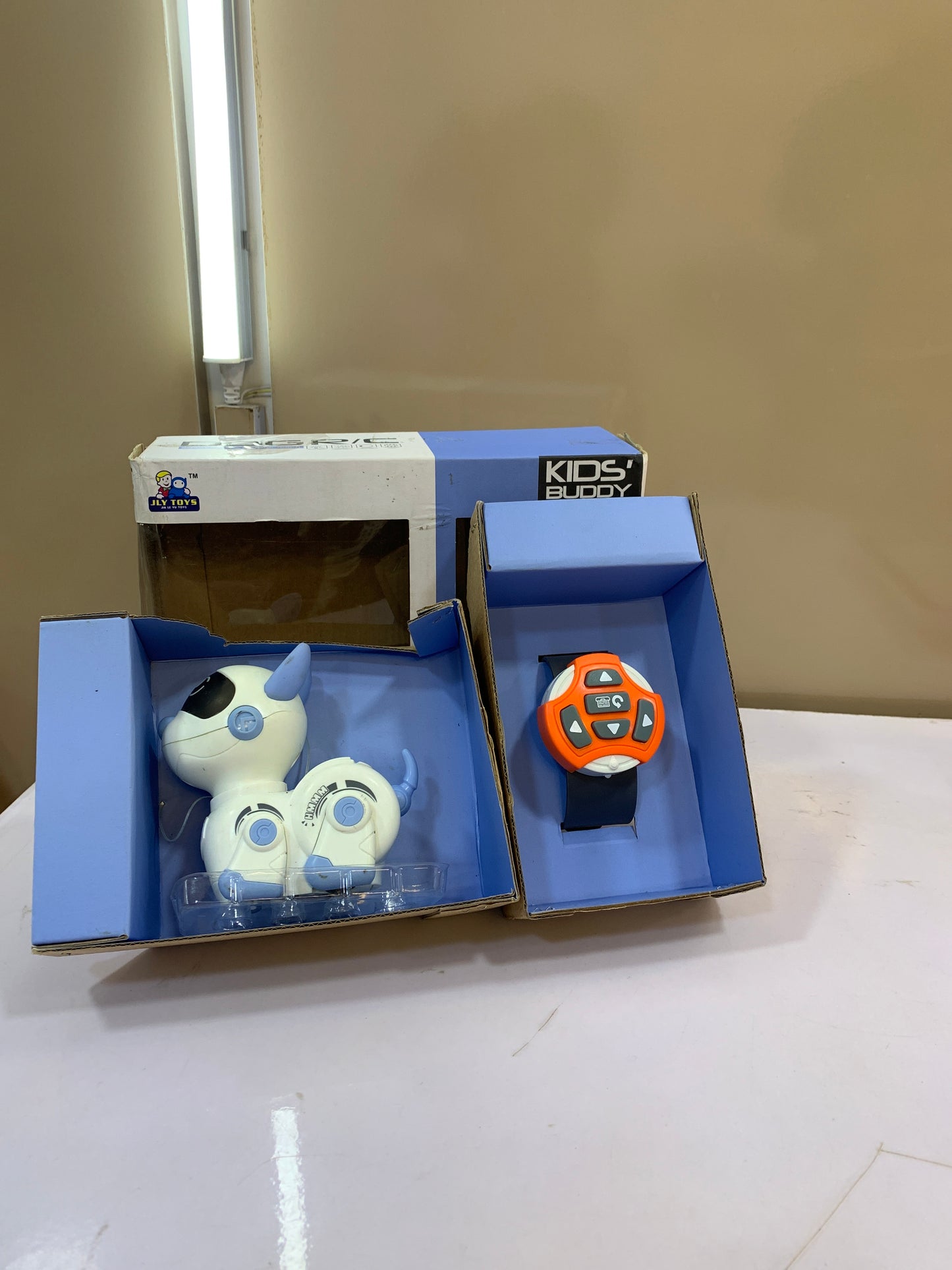JLY TOYS: DOG REMOTE CONTROL ROBOT(TOY)