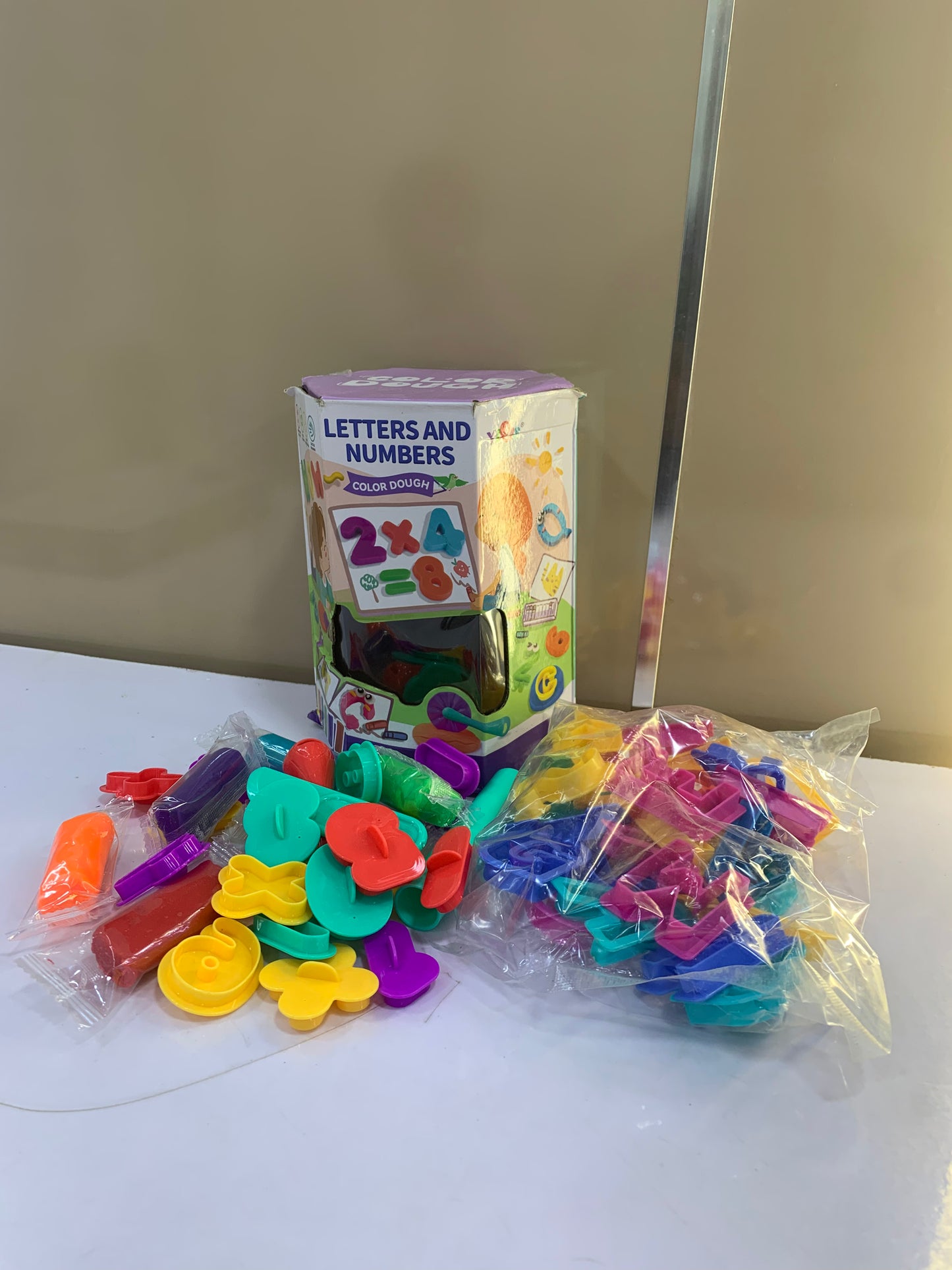 LETTERS AND NUMBERS COLOR DOUGH