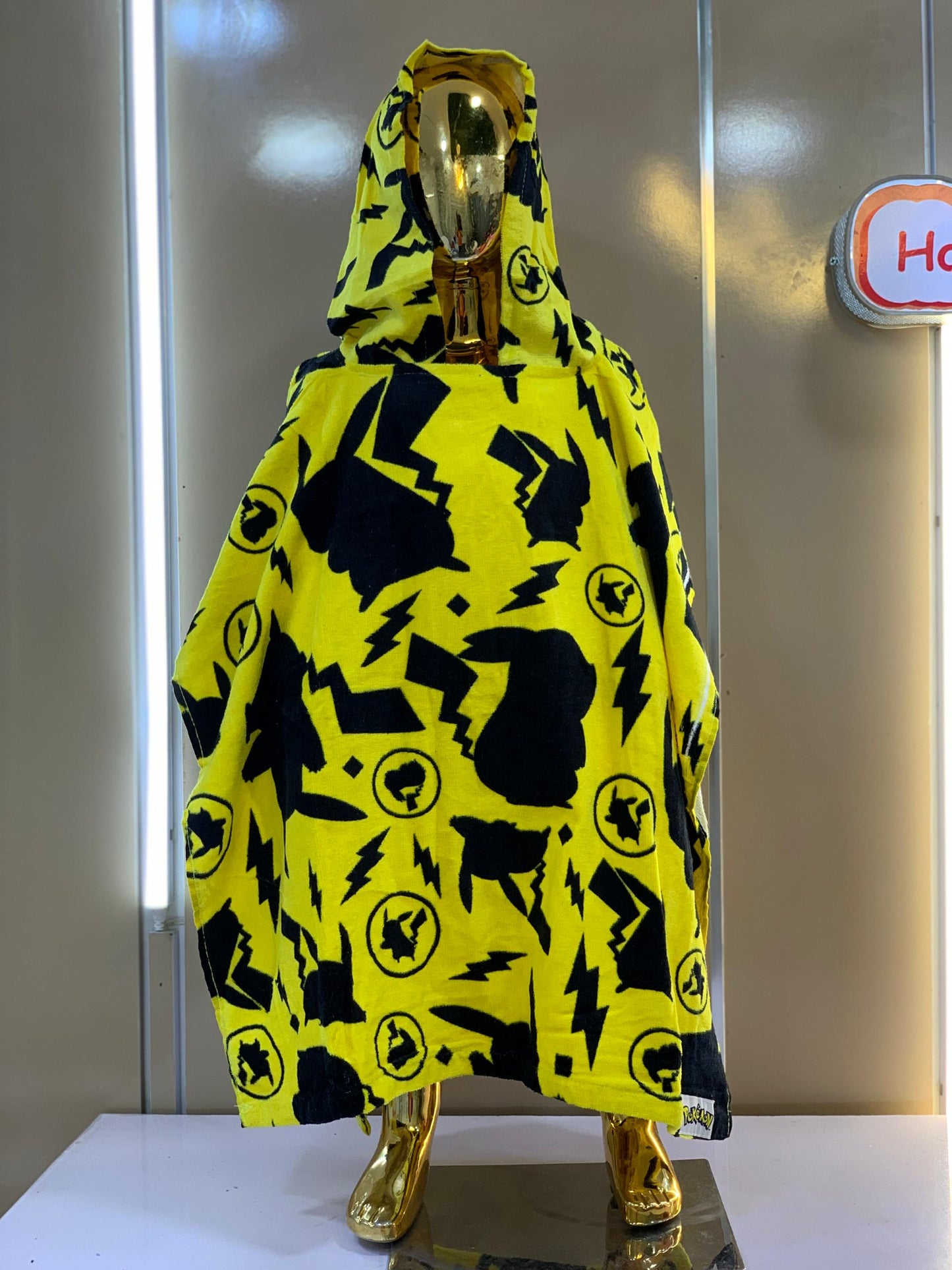 KIDS CHARACTER HOODED TOWEL