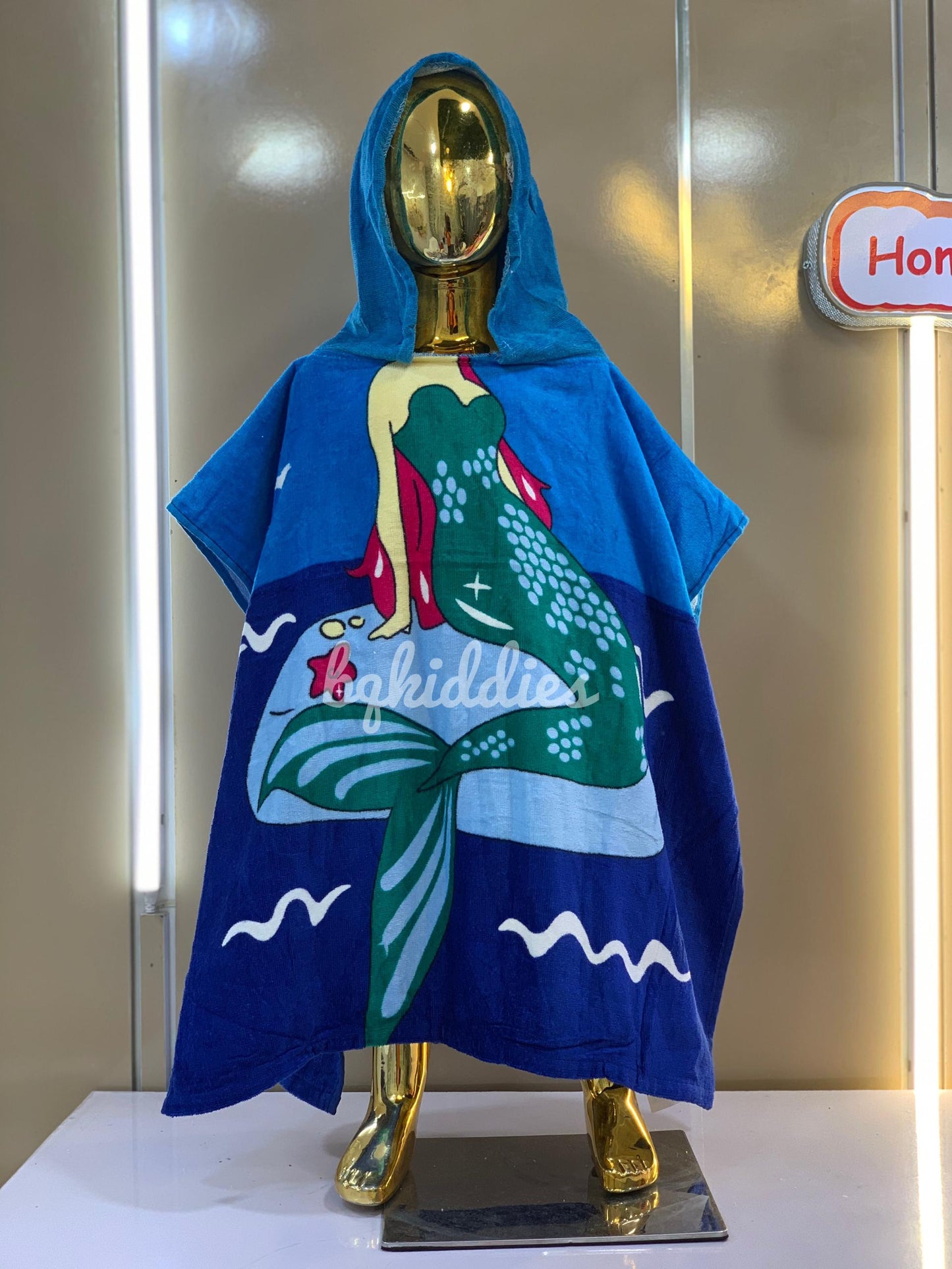 KIDS CHARACTER HOODED TOWEL