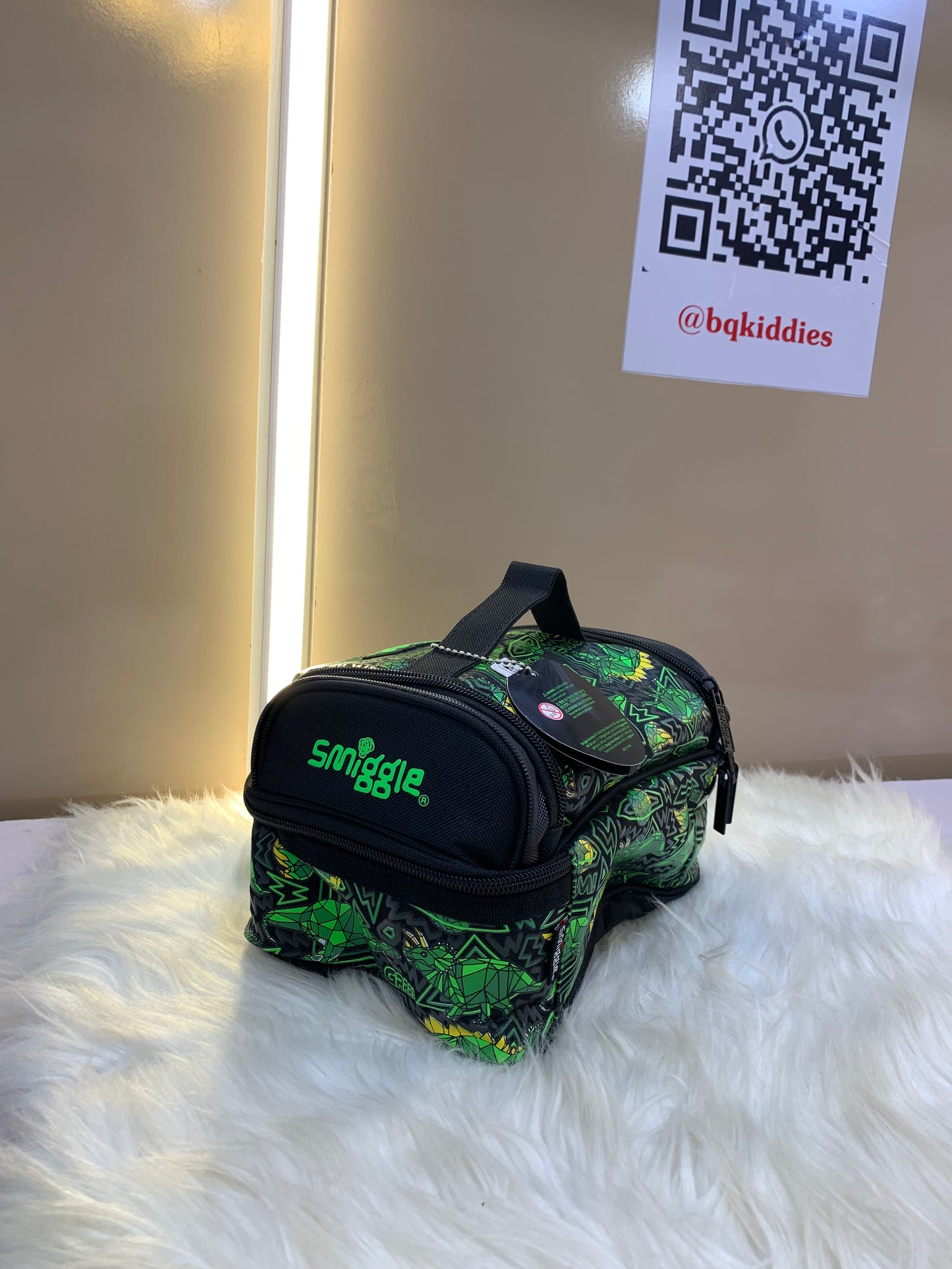 SMIGGLE DOUBLE DECKER KIDS LUNCH BAG