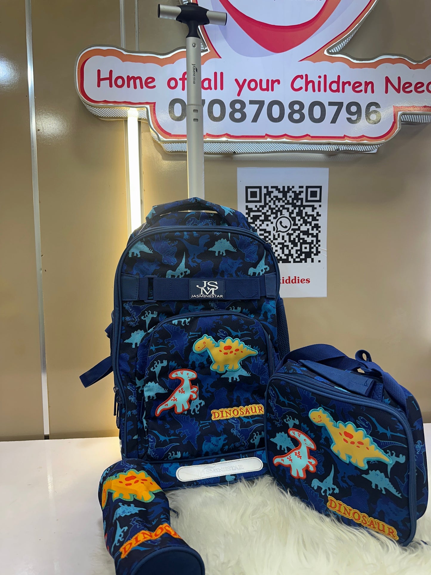 JASMINESTAR WORLD TROLLEY BAG SET 4-7YRS