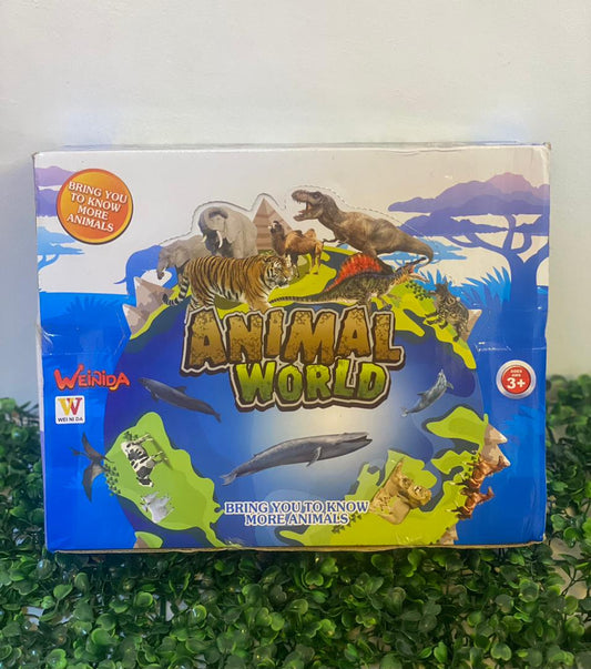 ANIMAL WORLD IN A BOX TOY